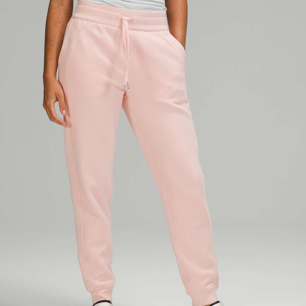 Lululemon Blush Pink Mist Scuba Joggers Size 4